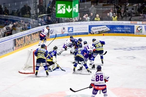 Der EHC Waldkraiburg im Spiel gegen den ESC Dorfen 